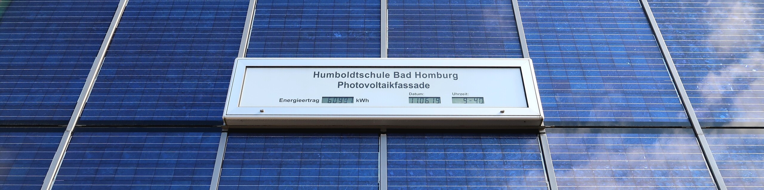 Photovoltaik-Fassade der Humboldtschule